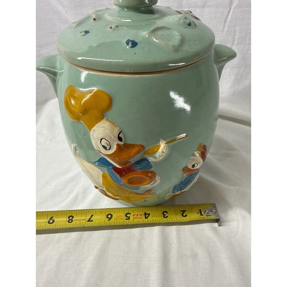 Vintage Donald Duck Cookie Jar Walt Disney Productions Ceramic Green Chef 9.5in